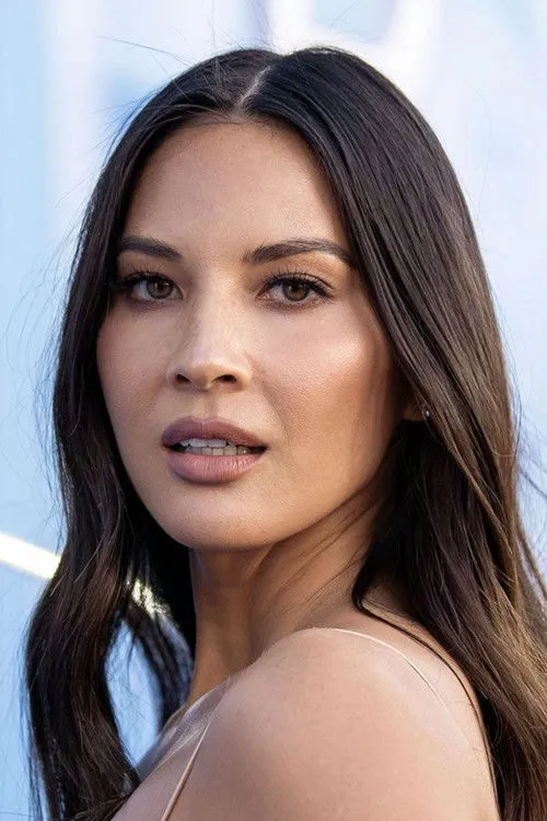 Olivia Munn photo