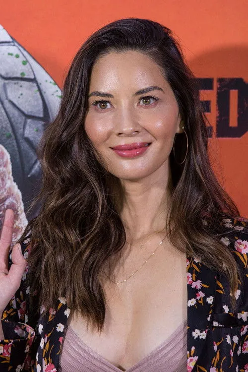 Olivia Munn photo