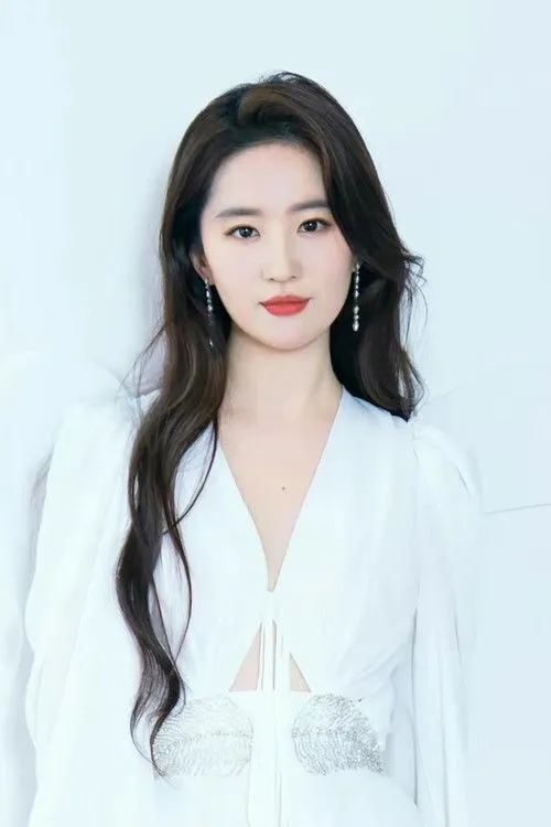 Liu Yifei photo