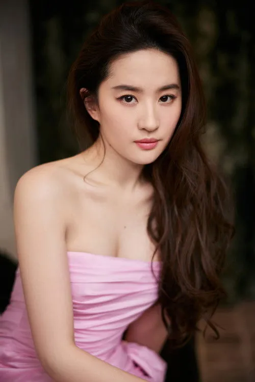 Liu Yifei photo