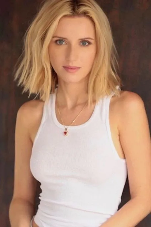 Sloane Avery photo