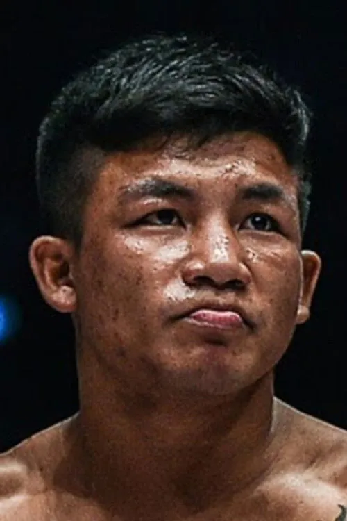 Rodtang Jitmuangnon photo