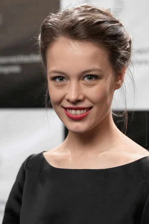 Paula Beer photo