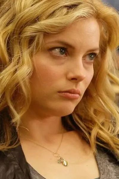 Gillian Jacobs photo