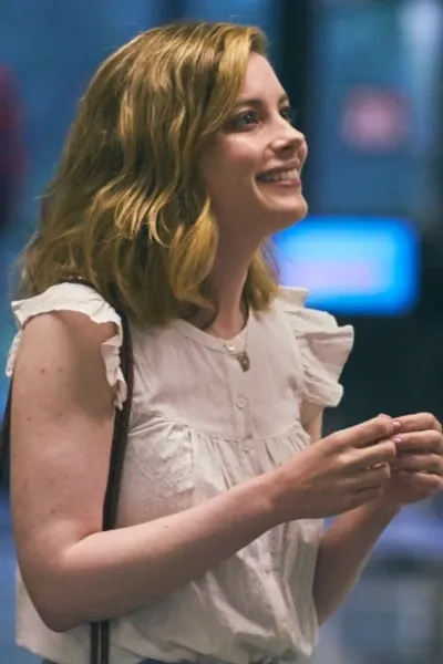 Gillian Jacobs photo