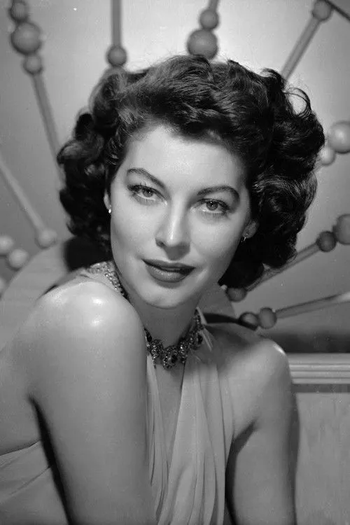 Ava Gardner photo