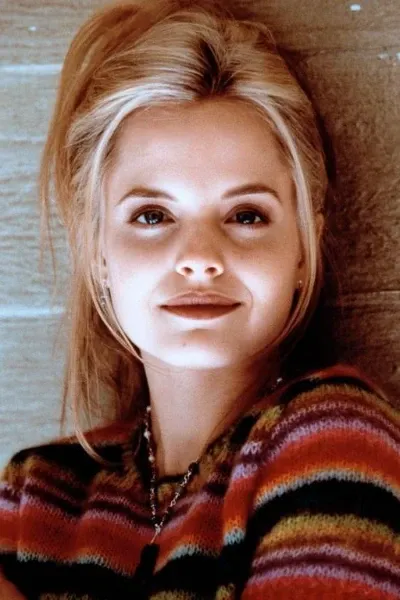 Angela Hayes