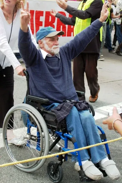 Ron Kovic photo