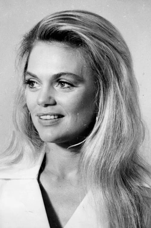 Dyan Cannon photo