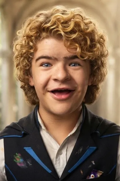 Gaten Matarazzo photo