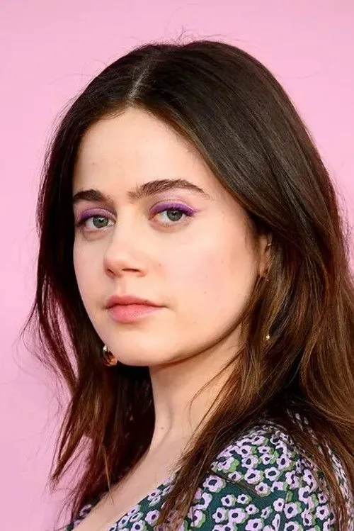 Molly Gordon photo