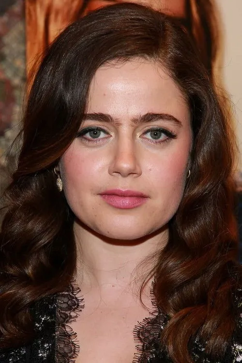 Molly Gordon photo