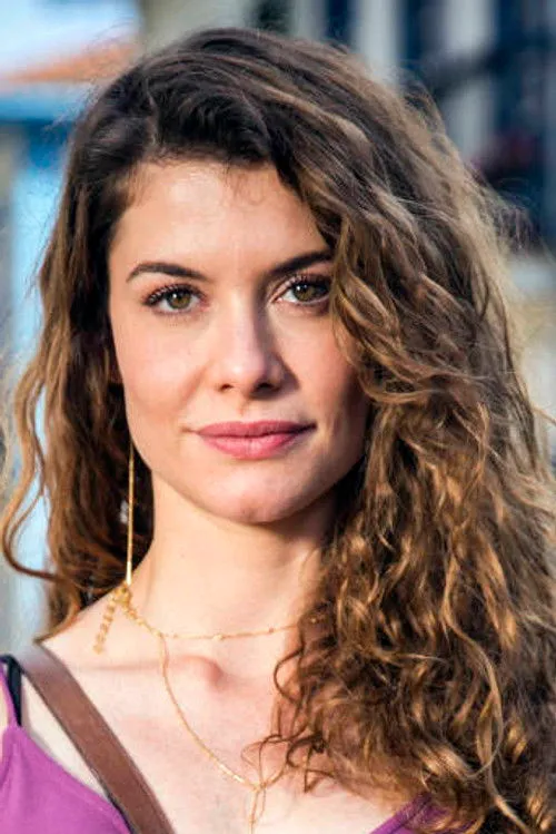 Alinne Moraes photo
