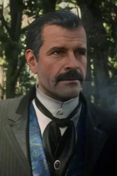 Ian Holm