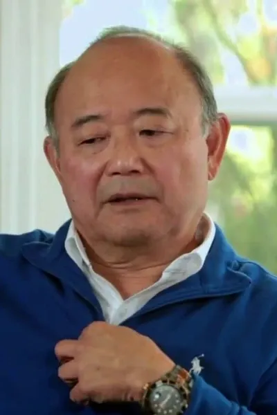 Clyde Kusatsu photo