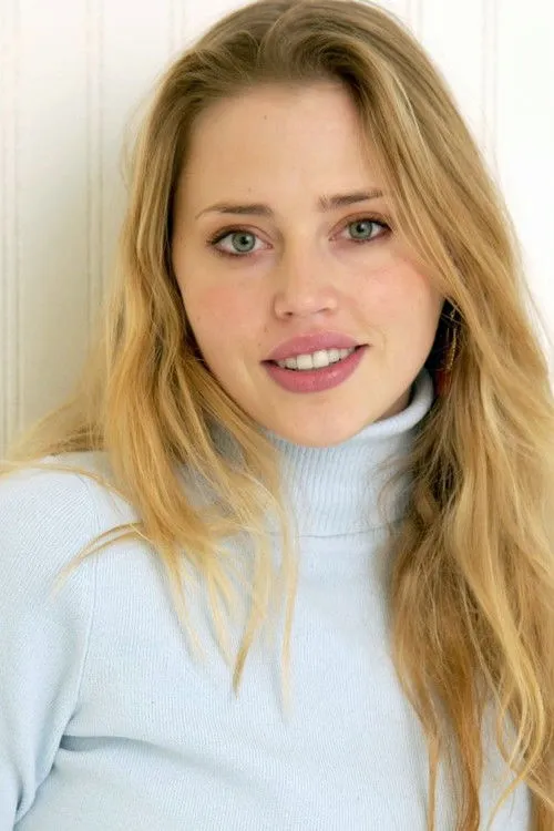 Estella Warren photo