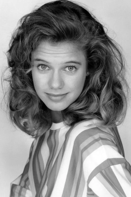 Andrea Barber photo