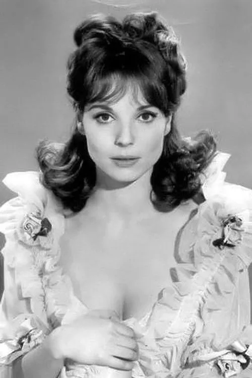 Elsa Martinelli photo