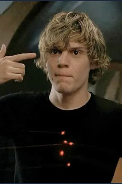 Tate Langdon photo