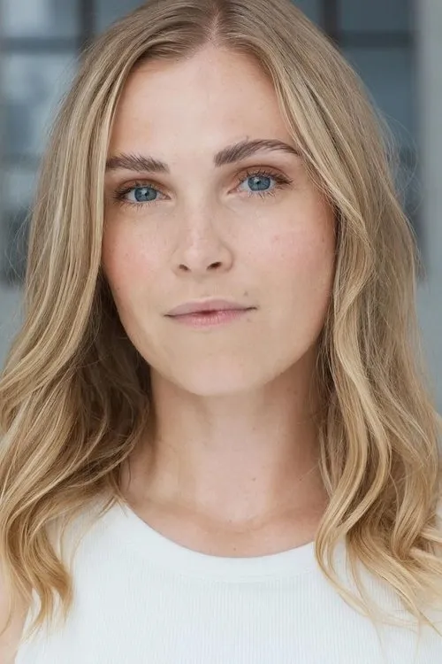 Eliza Taylor photo