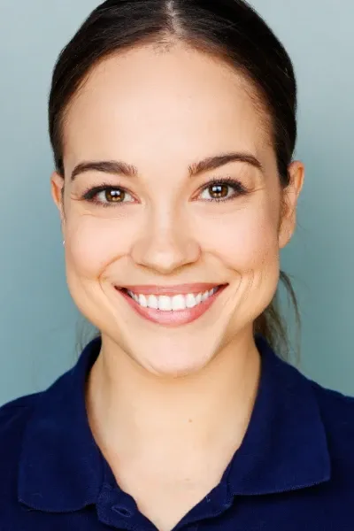 Molly McIntyre photo