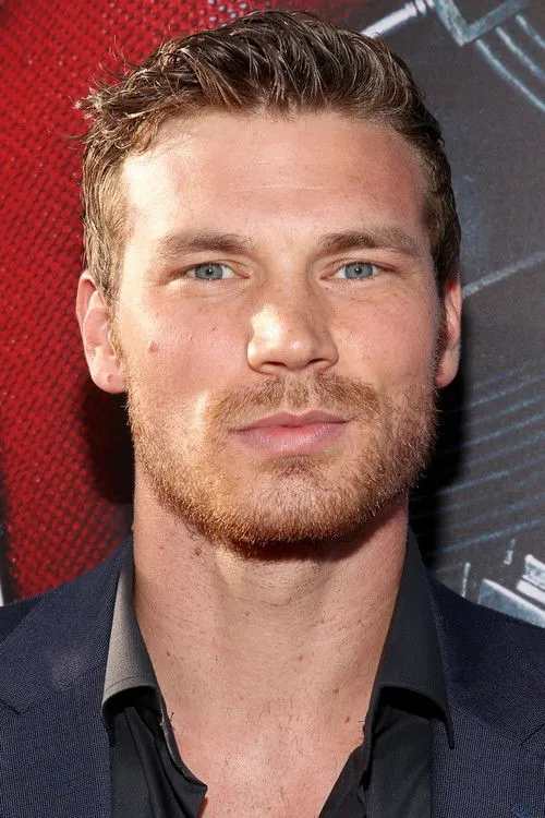 Derek Theler photo