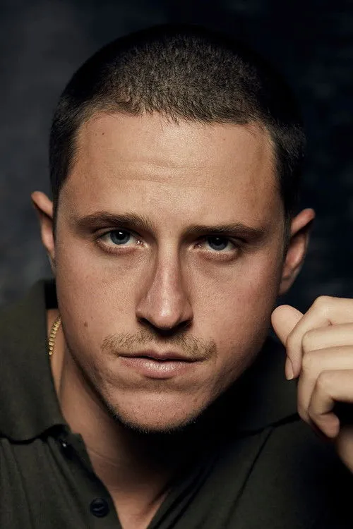 Shane Harper photo