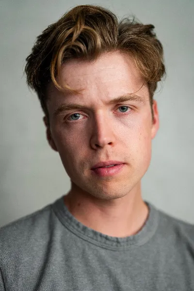 Evan Roe photo