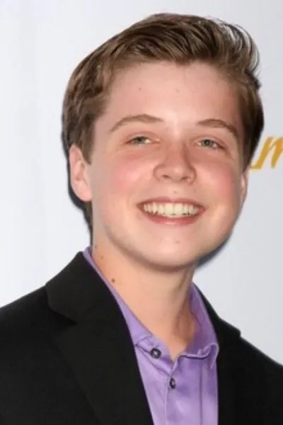 Evan Roe photo