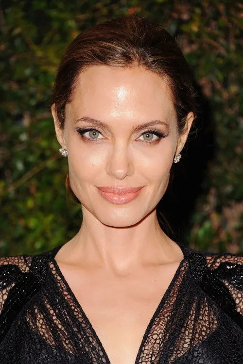 Angelina Jolie photo