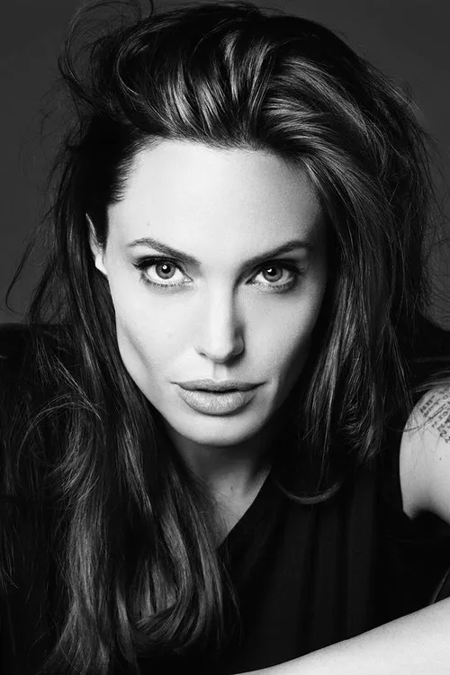 Angelina Jolie photo