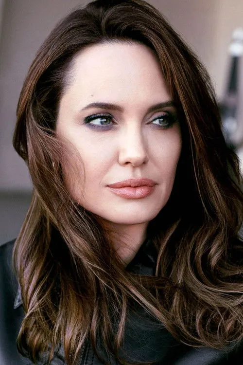 Angelina Jolie photo