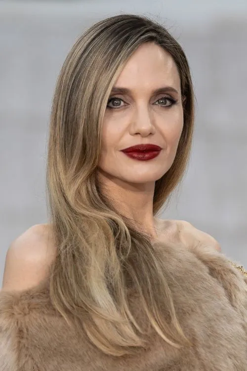 Angelina Jolie photo