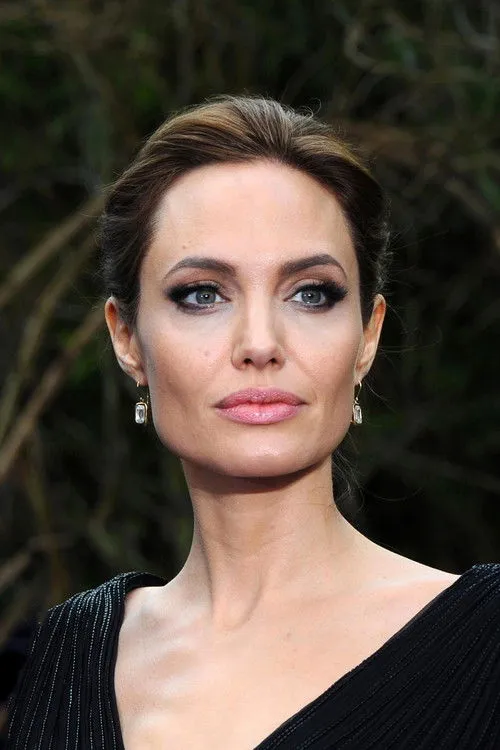 Angelina Jolie photo