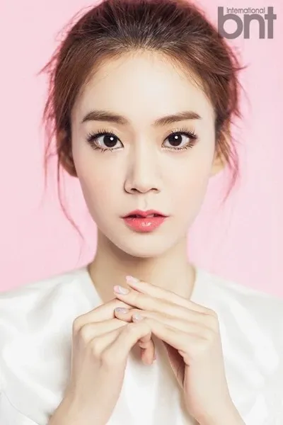 Han Seung-yeon photo