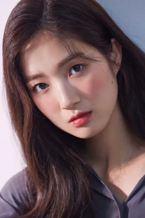 Kim Hye-yoon photo