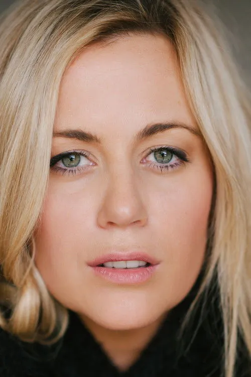 Rachael Carpani photo
