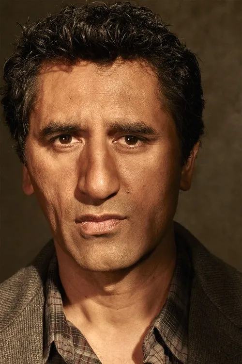 Cliff Curtis photo