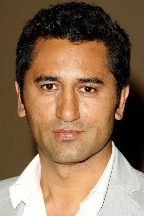 Cliff Curtis photo