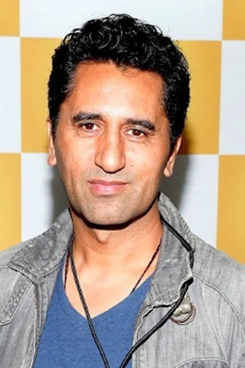 Cliff Curtis photo