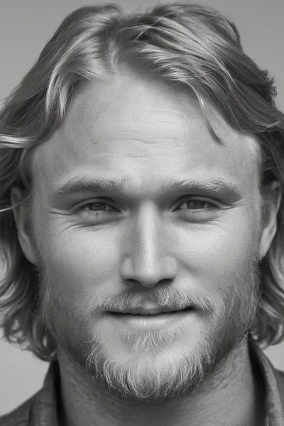 Wyatt Russell photo