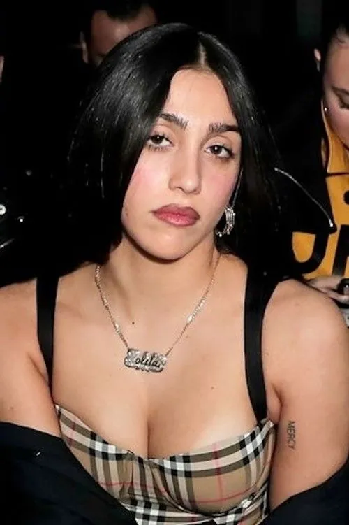 Lourdes Leon photo