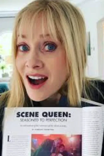 Barbara Crampton photo