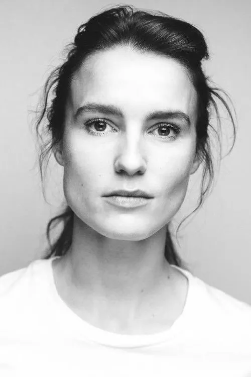 Amanda Collin photo