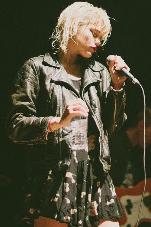 Sky Ferreira photo