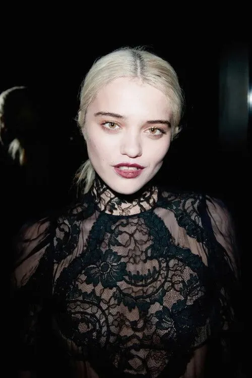 Sky Ferreira photo