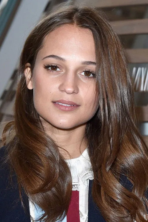 Alicia Vikander photo