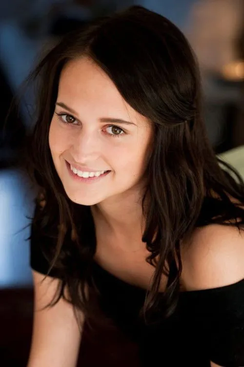 Alicia Vikander photo