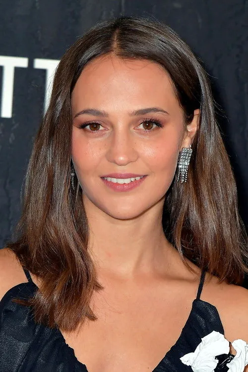 Alicia Vikander photo