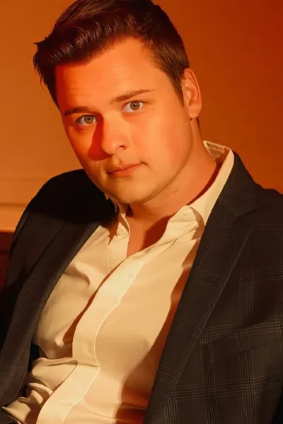 Cooper Tomlinson